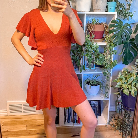 Free People Knit Mini Dress Ruffle Sleeve V-Neck Eyelets A-Line Cotton Blend - Picture 4 of 10